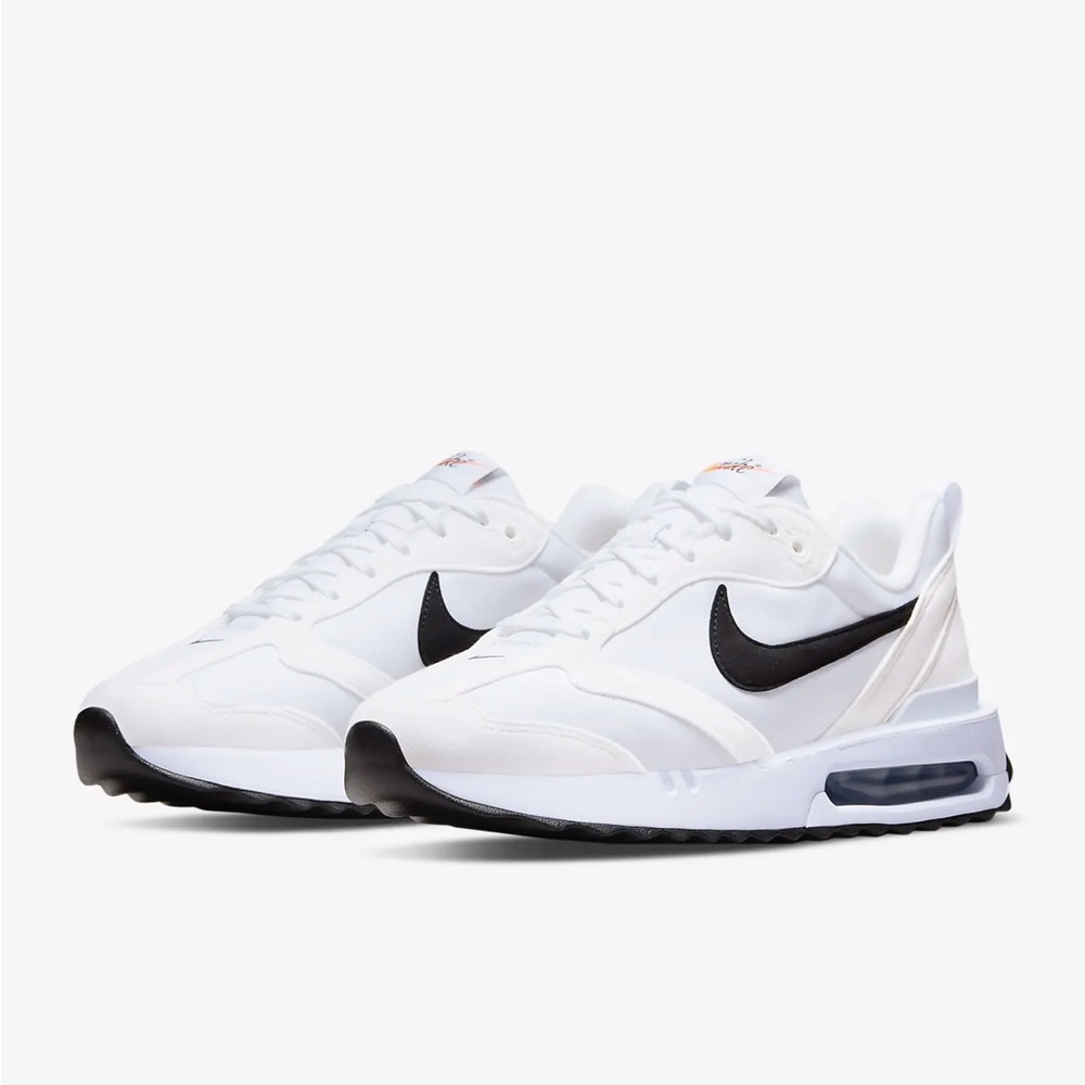 Women’s Nike Air Max Dawn